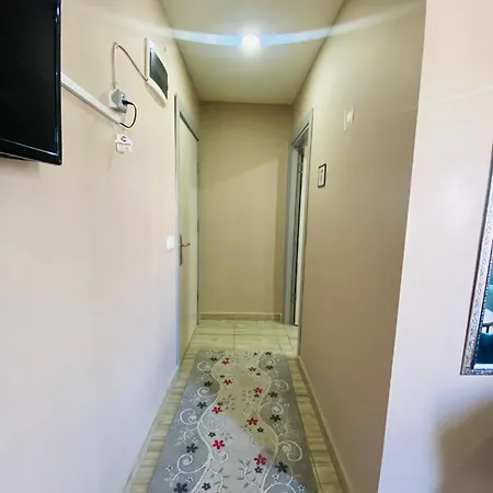 Ξενοδοχείο με διαμερίσματα Palvan House 3*